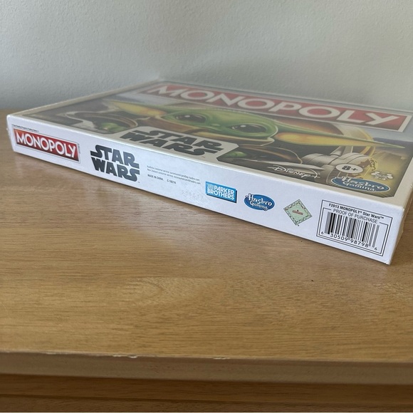 Hasbro The Mandalorian Star Wars Monopoly - The Child Board Game. NEW. - Picture 5 of 5